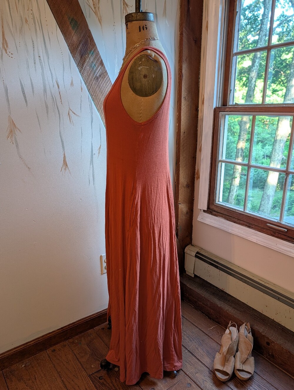 Sleeveless Maxi Dress - Picture 5 of 6